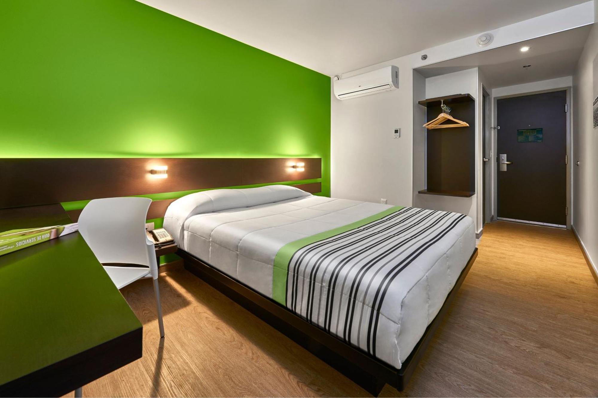 City Express Junior By Marriott Toluca Zona Industrial Bagian luar foto