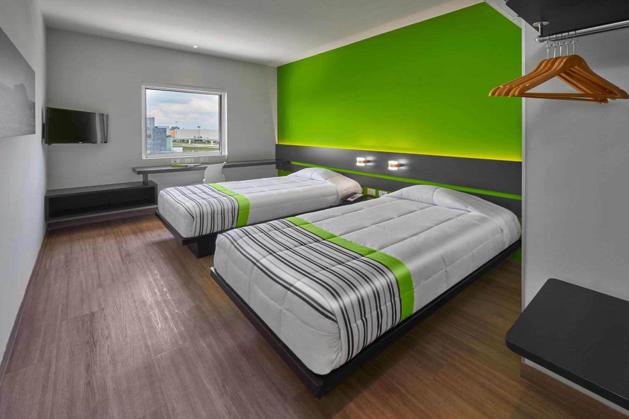 City Express Junior By Marriott Toluca Zona Industrial Bagian luar foto