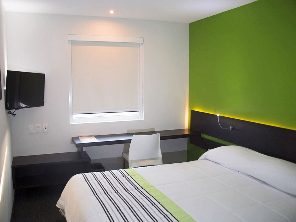 City Express Junior By Marriott Toluca Zona Industrial Bagian luar foto