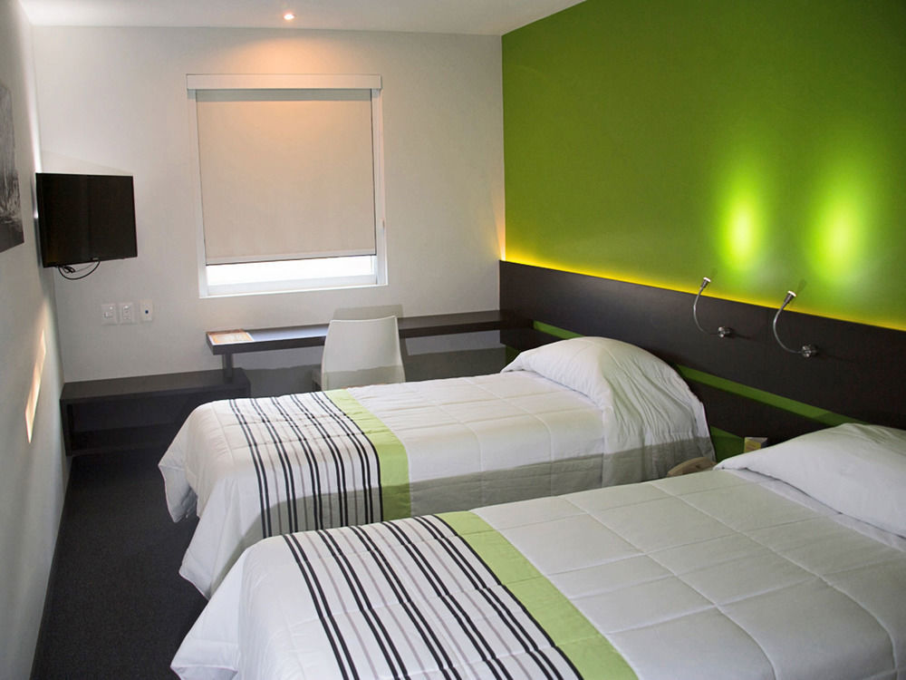 City Express Junior By Marriott Toluca Zona Industrial Bagian luar foto