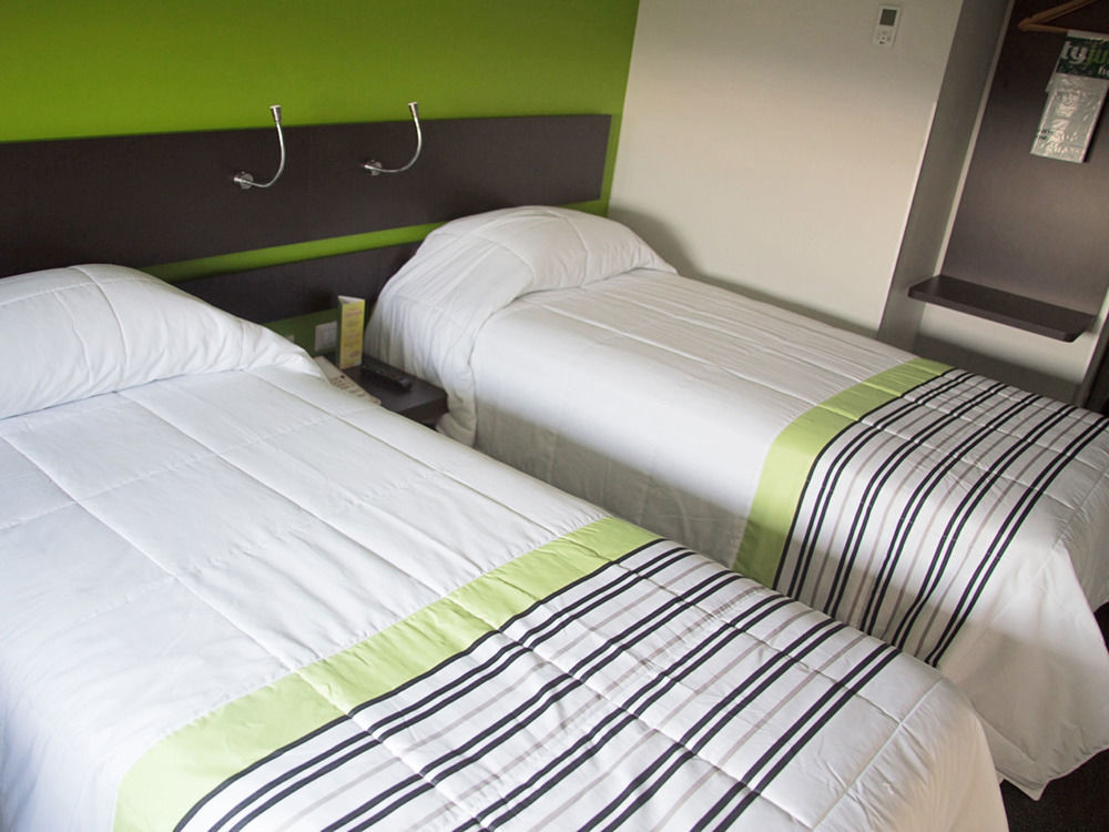 City Express Junior By Marriott Toluca Zona Industrial Bagian luar foto