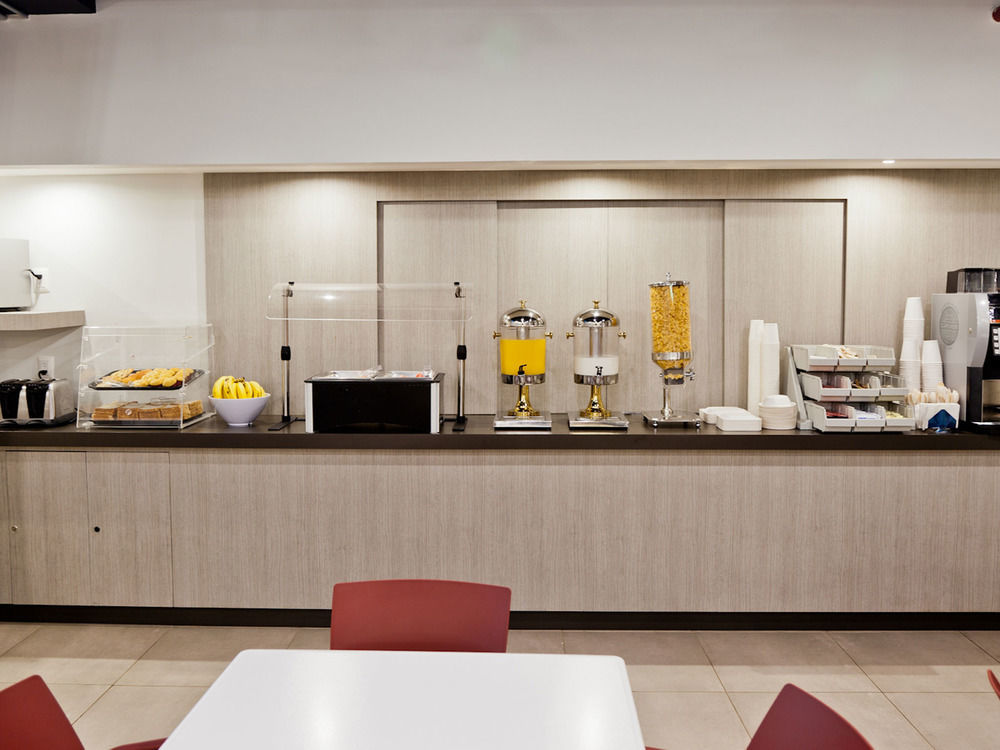 City Express Junior By Marriott Toluca Zona Industrial Bagian luar foto