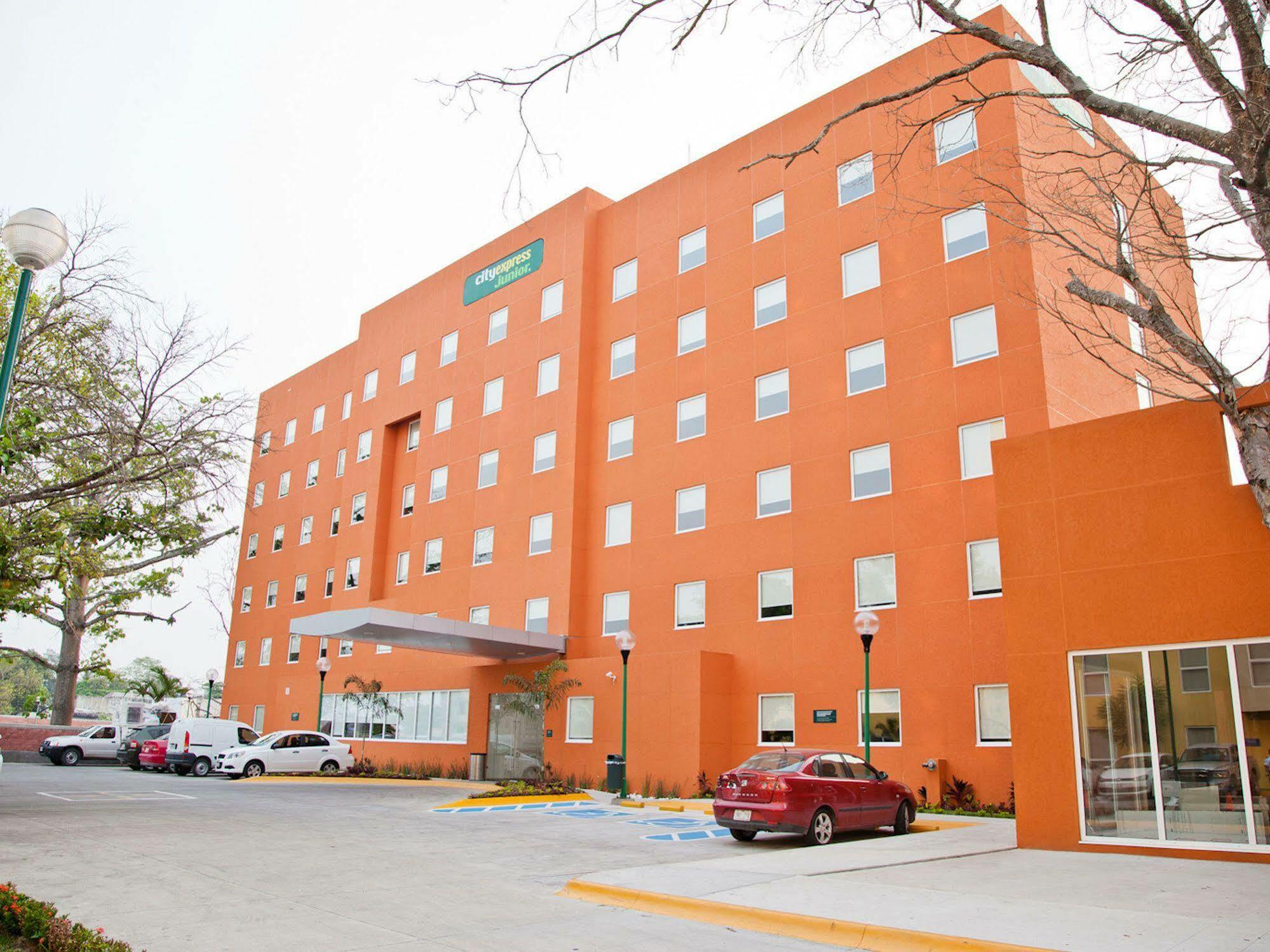City Express Junior By Marriott Toluca Zona Industrial Bagian luar foto